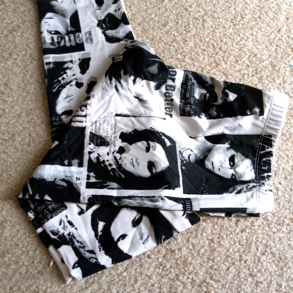 Milky Way Pop Culture Leggings - Picture 2 of 3